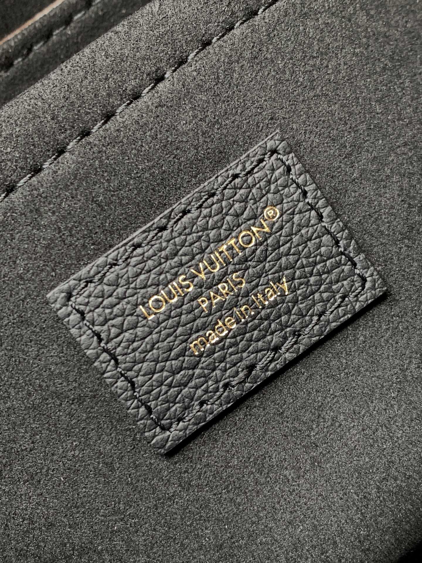 Louis Vuitton Basic Bag Canvas Black M