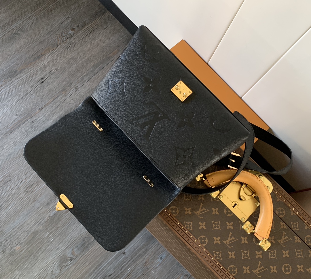 Louis Vuitton Basic Bag Black M-l-s