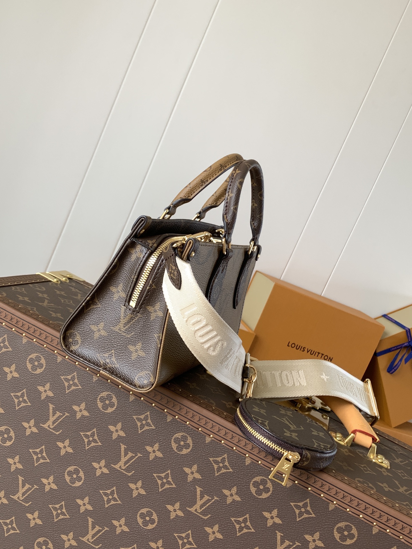Louis Vuitton Tote Bag Canvas M-s