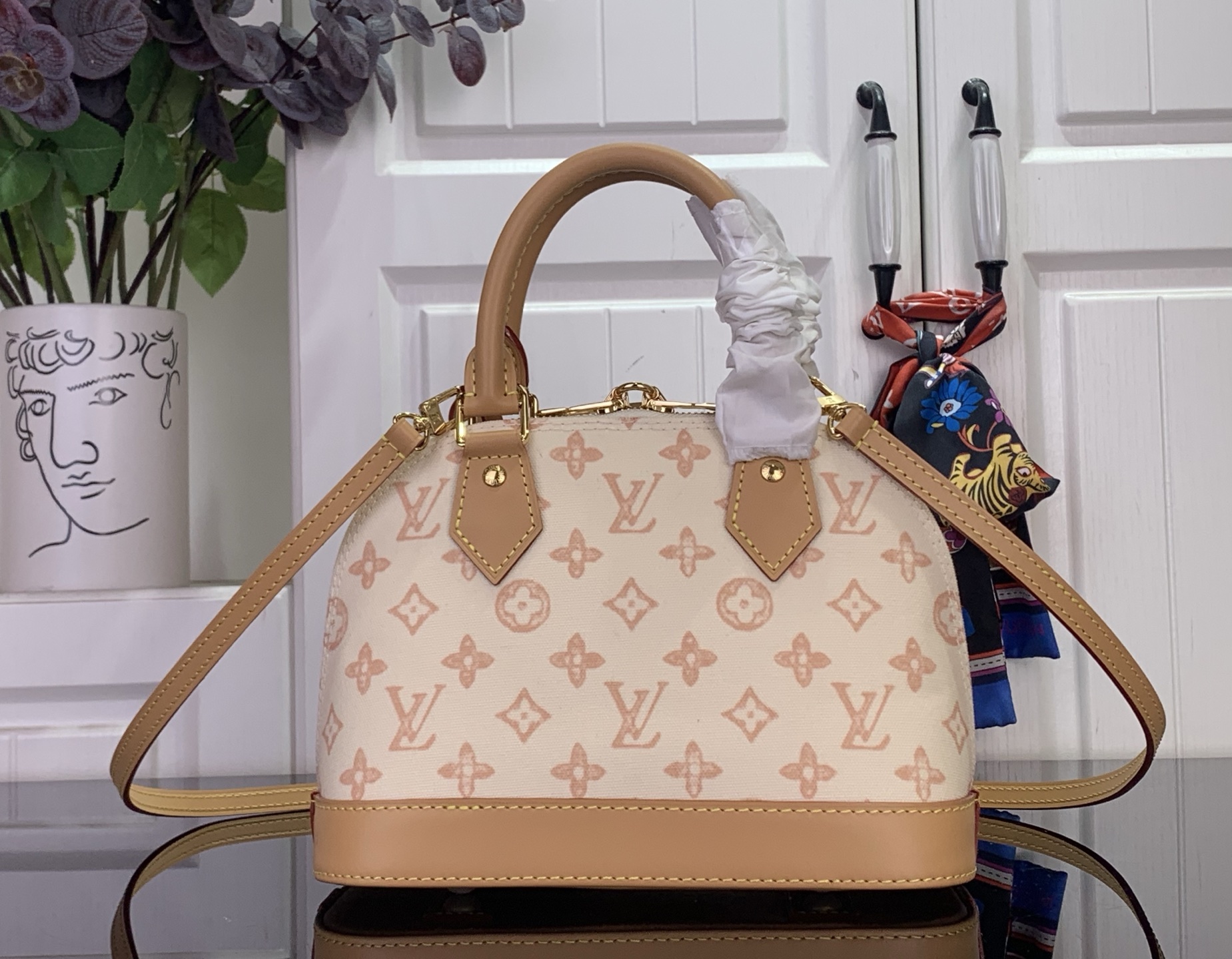 Louis Vuitton Basic Bag Canvas M-l