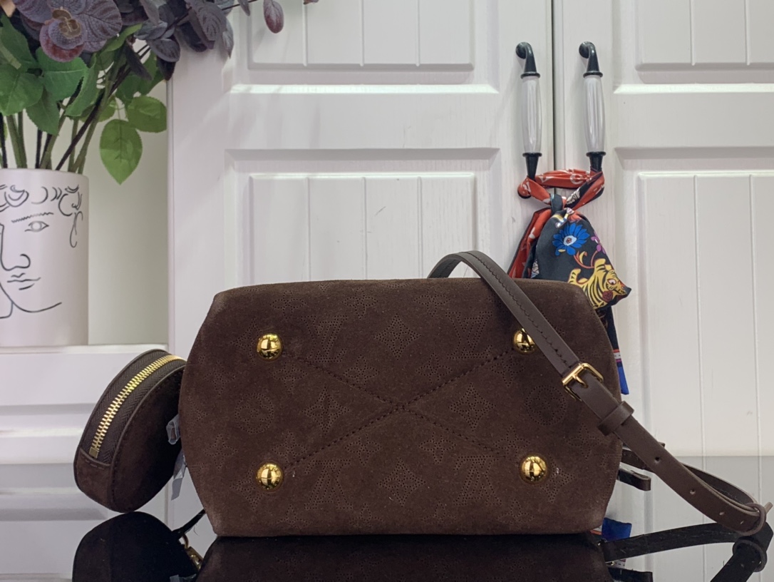 Louis Vuitton Basic Bag Coffee M-l-s