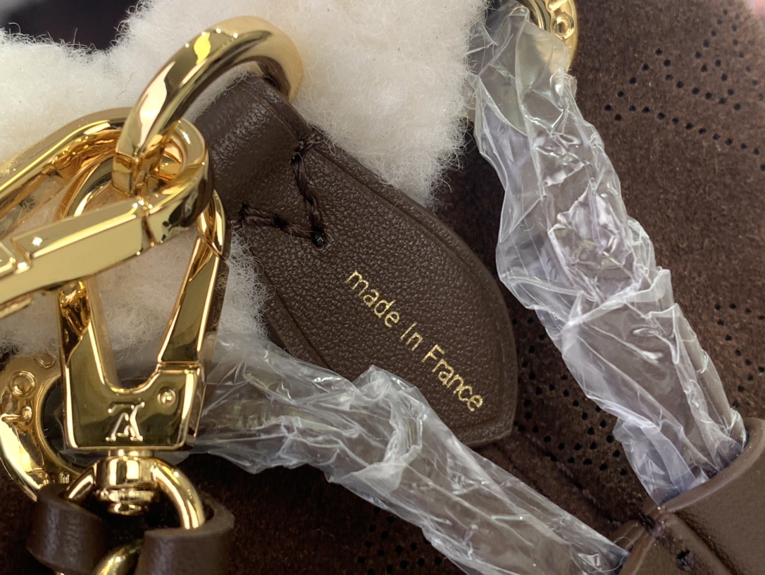 Louis Vuitton Basic Bag Coffee M-l-s