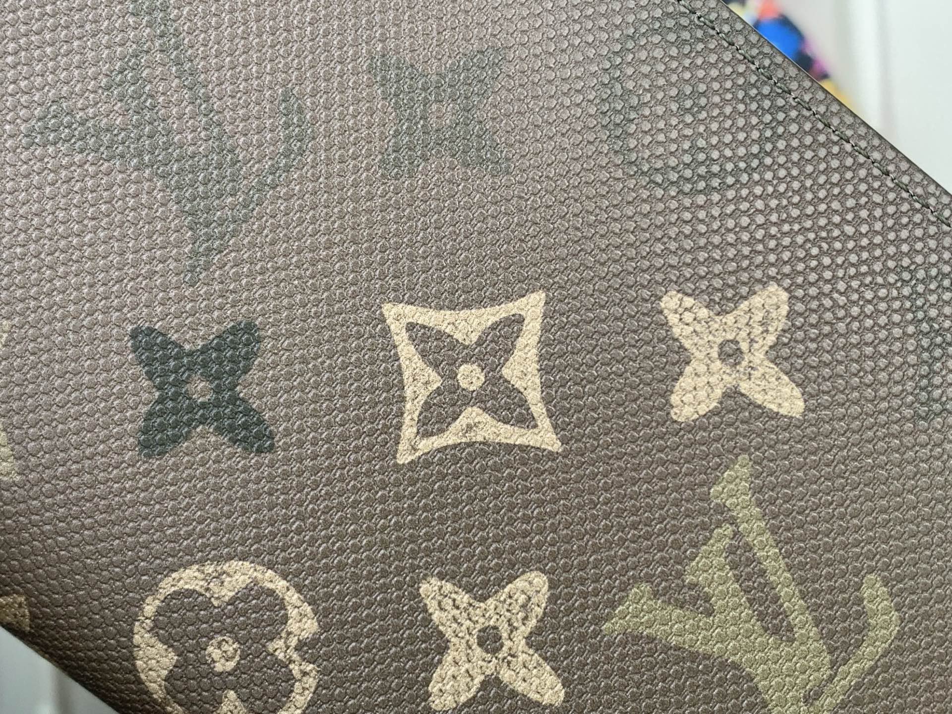 Louis Vuitton Basic Bag Cow Leather Green M-l-s