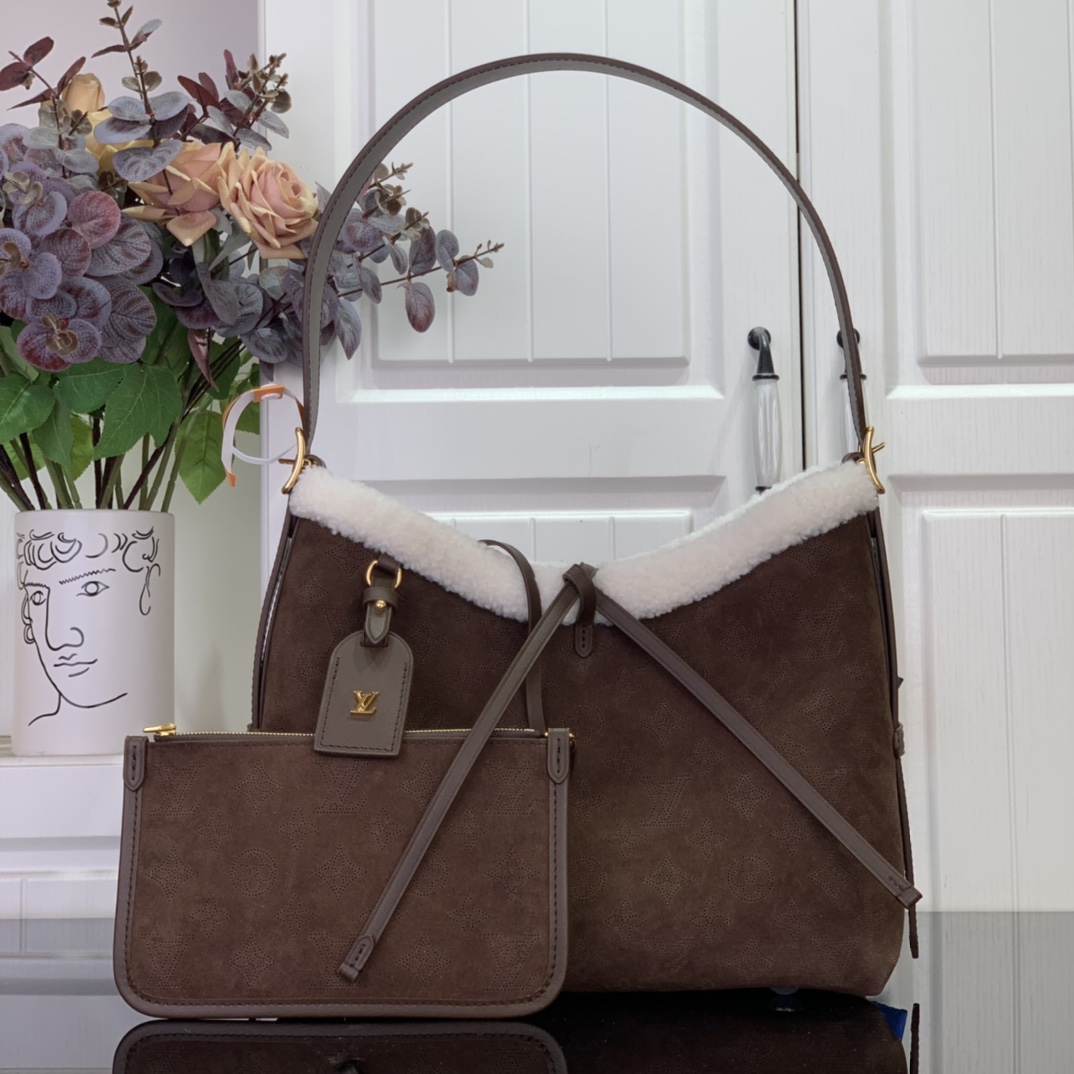 Basic Bag Cow Leather M-l-s