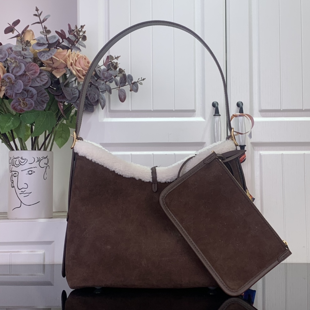 Basic Bag Cow Leather M-l-s