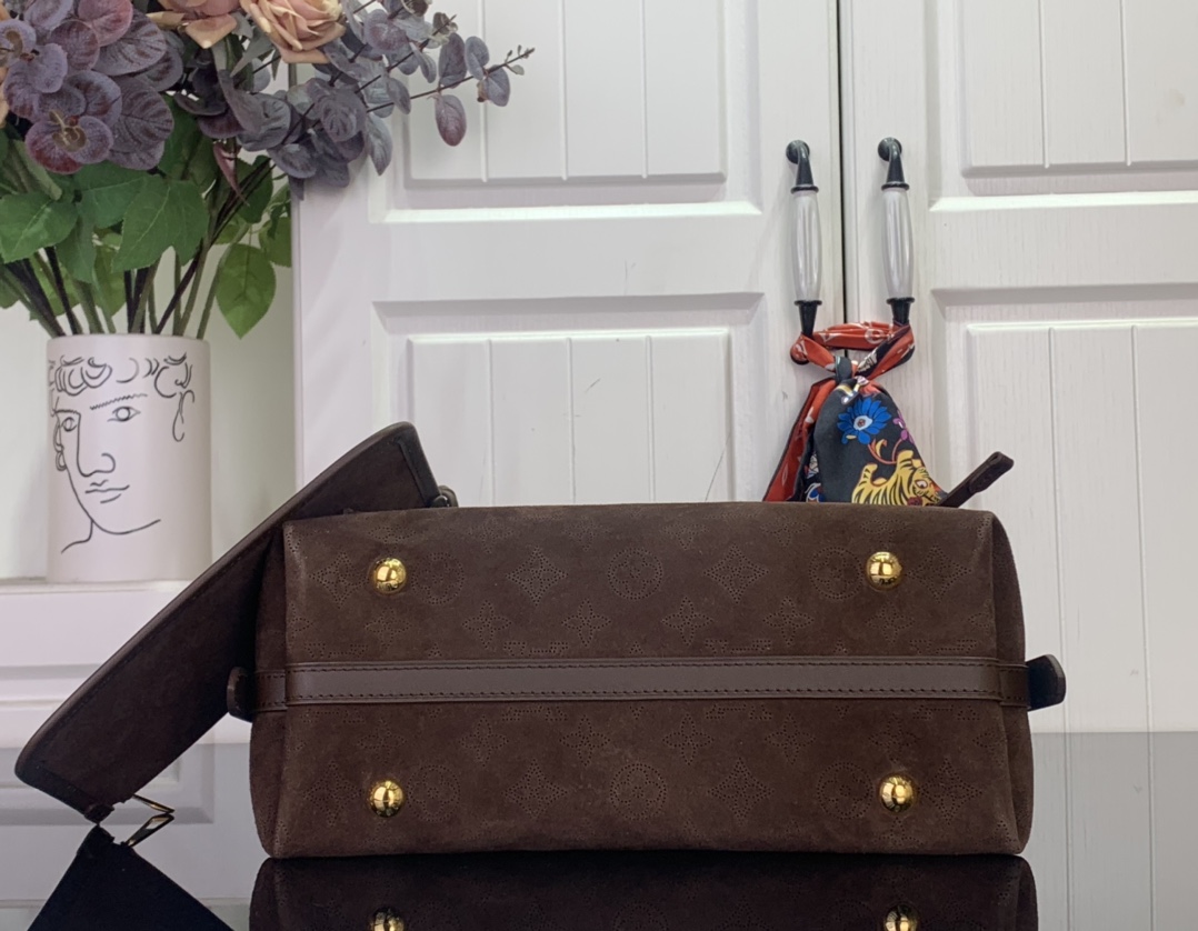 Basic Bag Cow Leather M-l-s