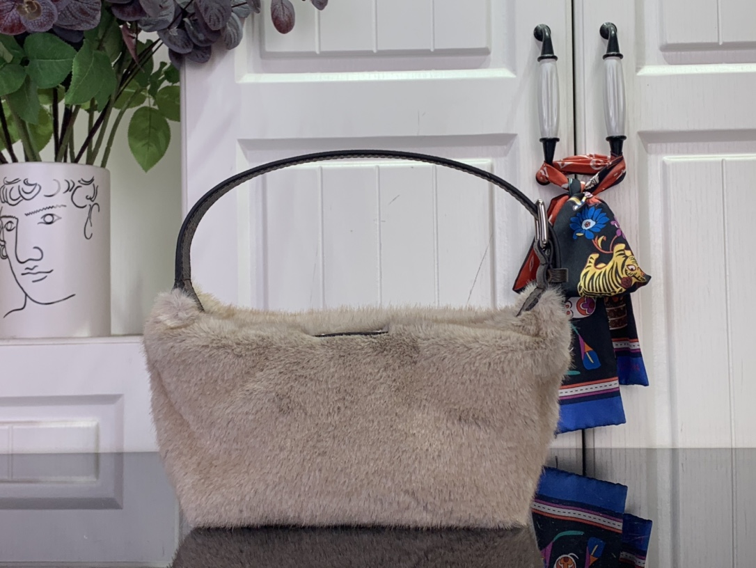 Basic Bag Sheepskin White M-l-s