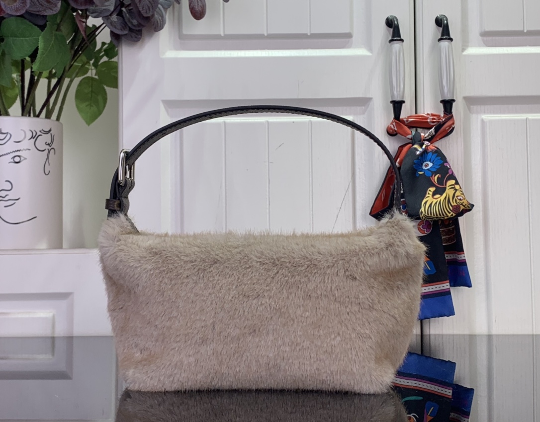 Basic Bag Sheepskin White M-l-s
