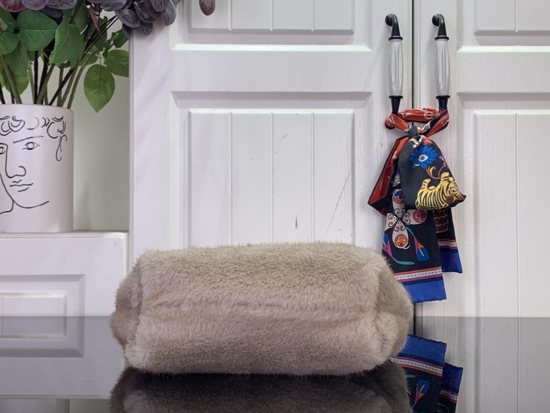 Basic Bag Sheepskin White M-l-s