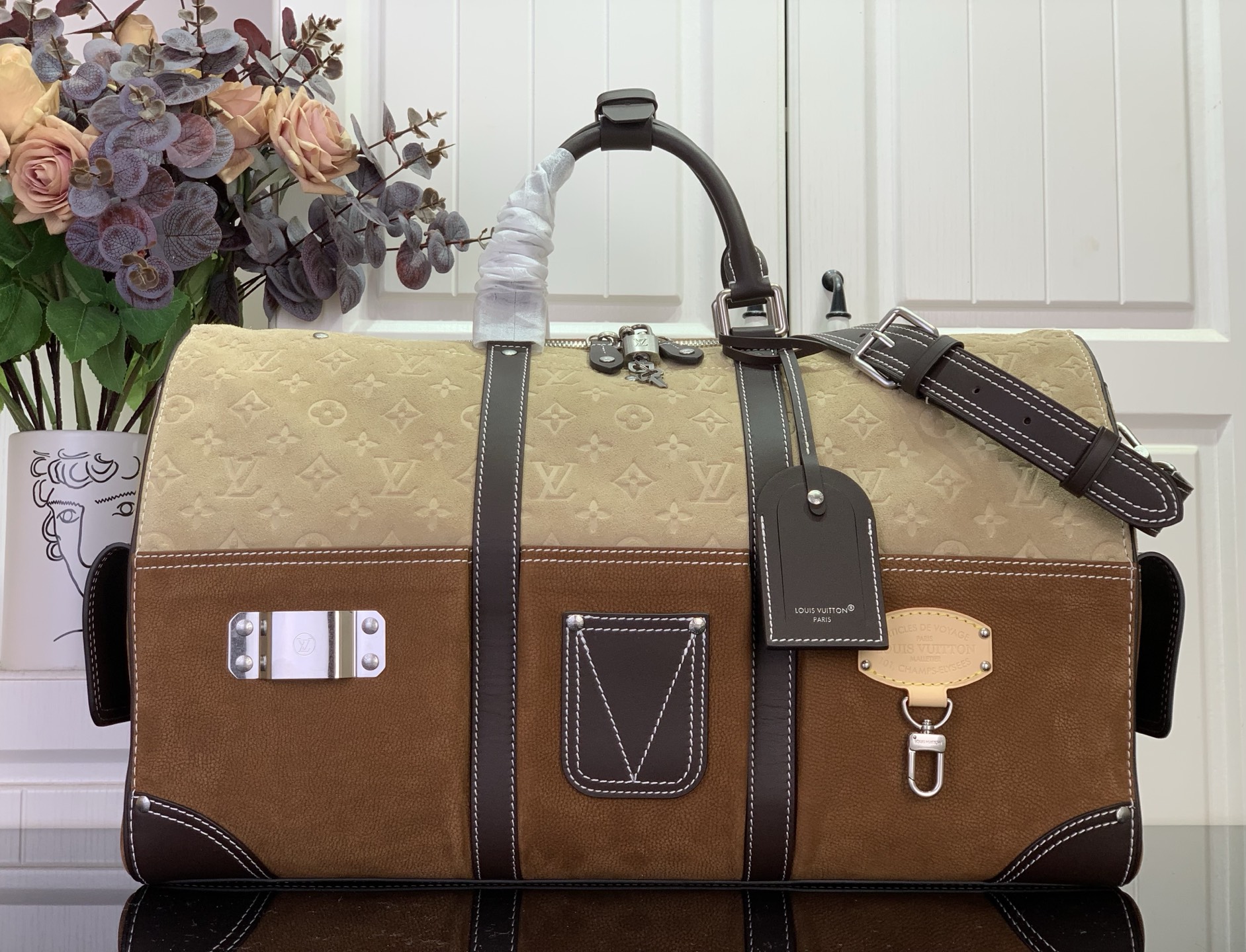 Louis Vuitton Basic Bag M-l-s