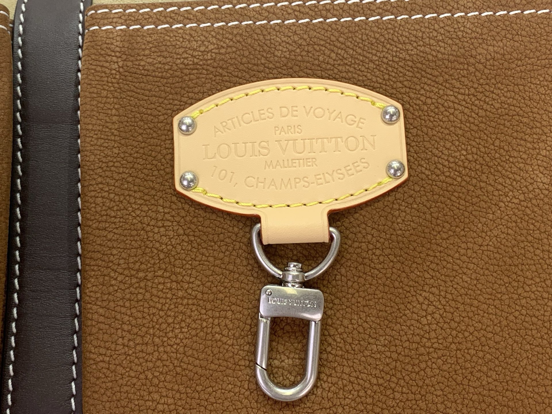 Louis Vuitton Basic Bag M-l-s