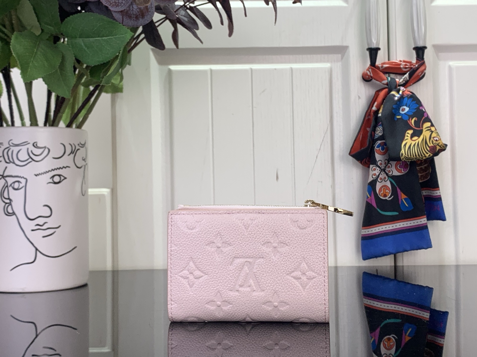 Louis Vuitton Basic Bag M-l-s