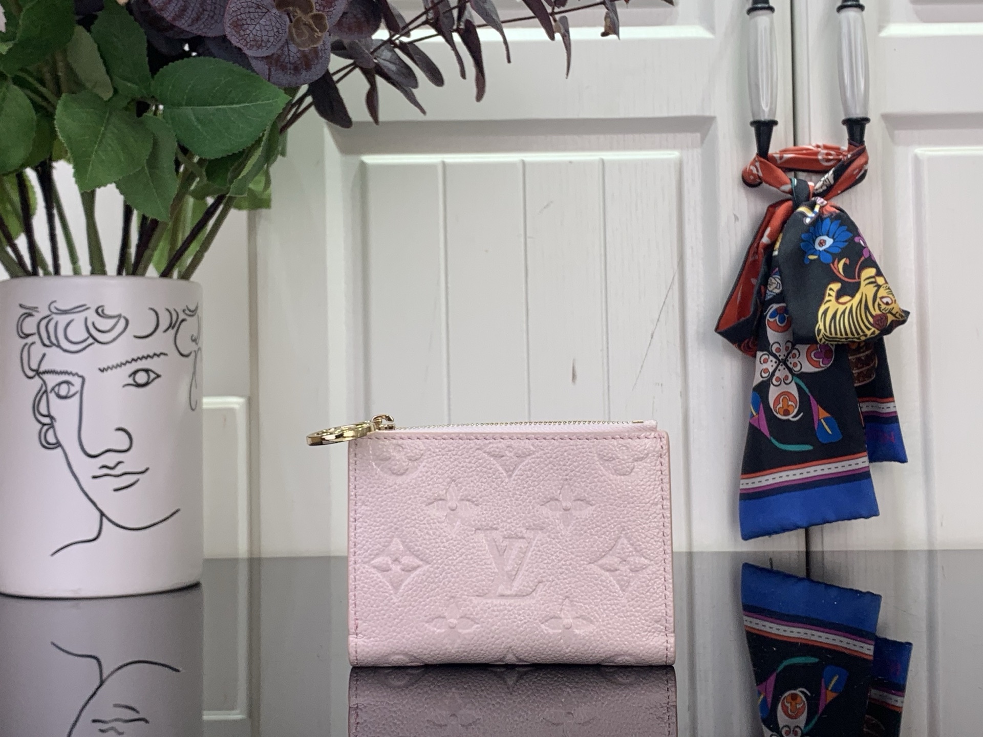 Louis Vuitton Basic Bag M-l-s