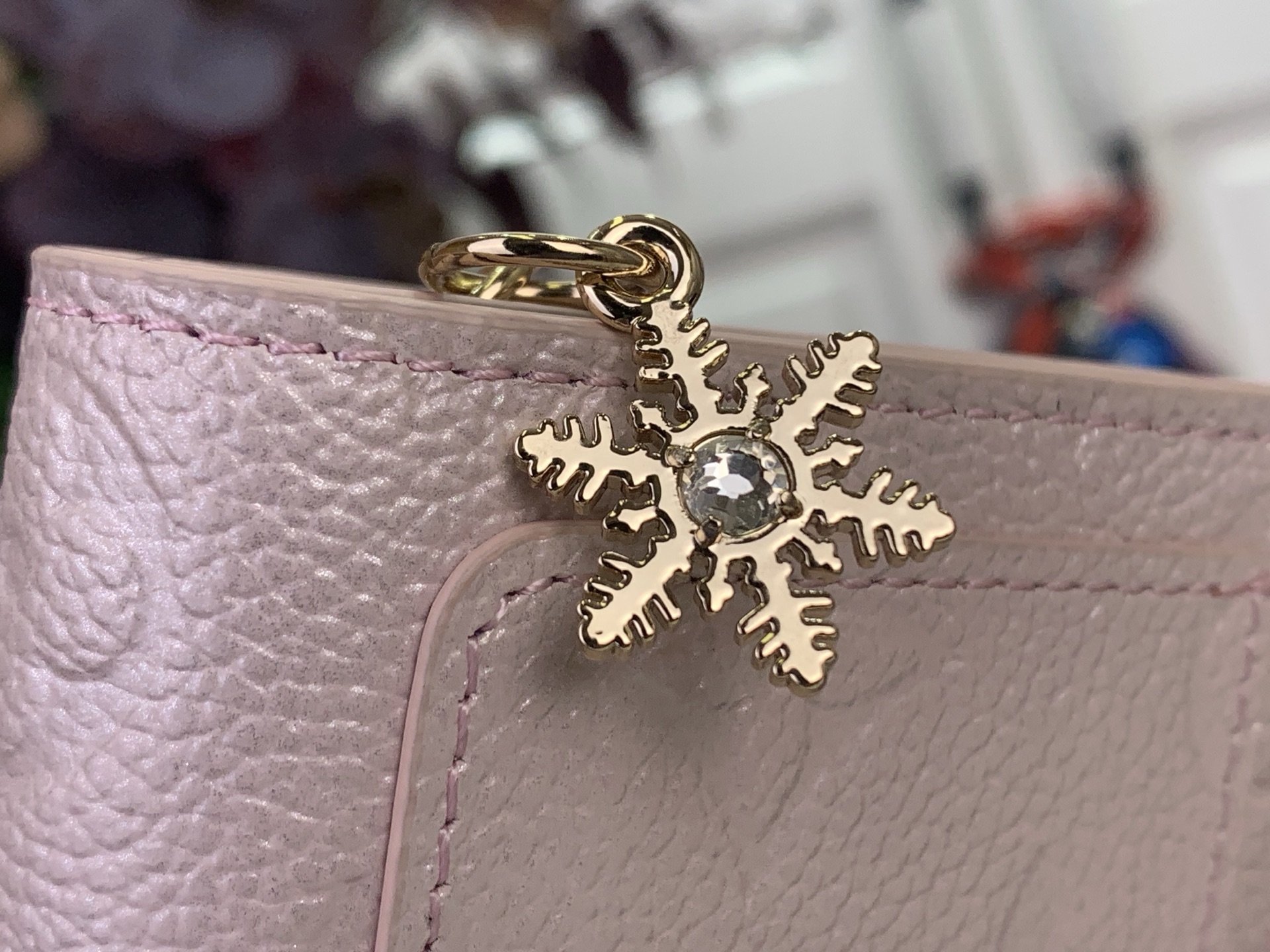 Louis Vuitton Basic Bag Gold M-l-s