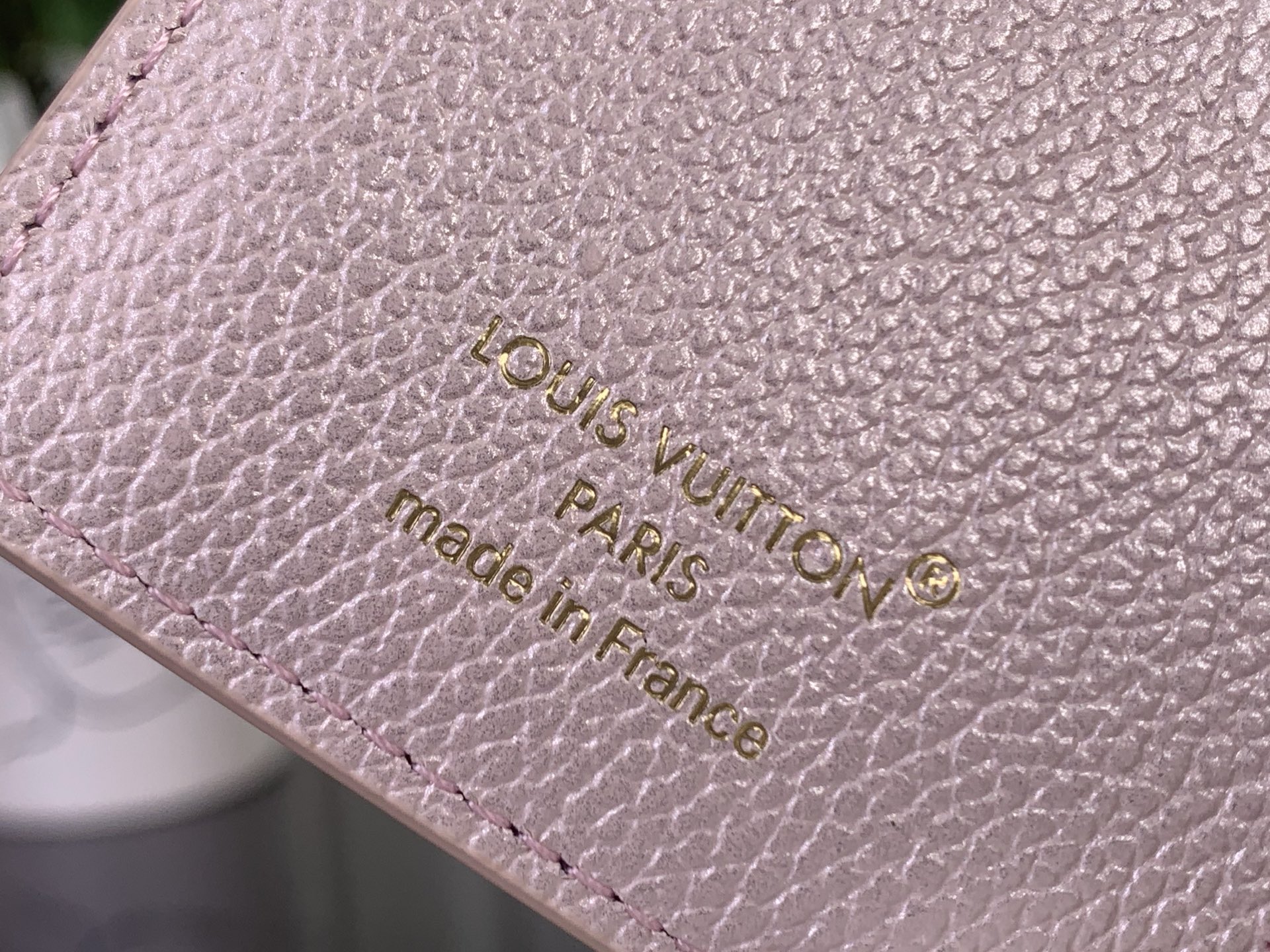 Louis Vuitton Basic Bag Gold M-l-s