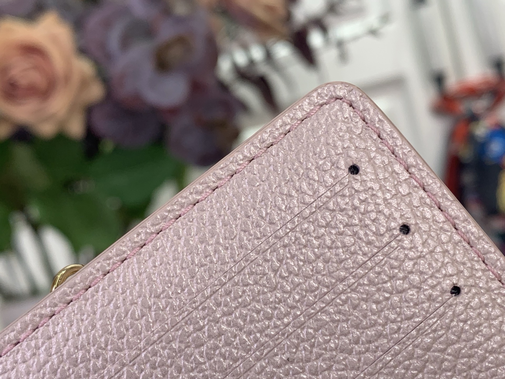 Louis Vuitton Basic Bag Gold M-l-s