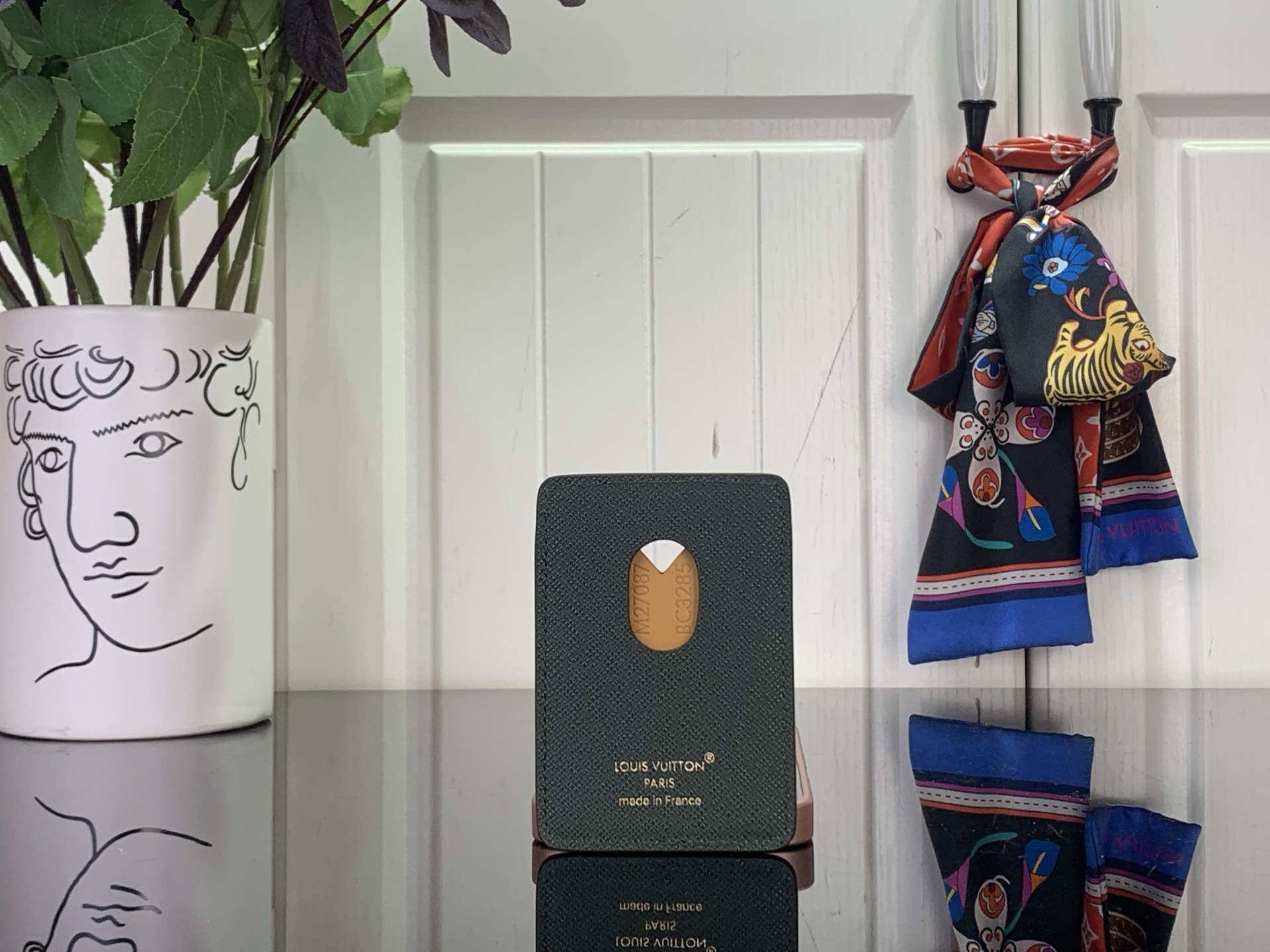 Louis Vuitton Basic Bag Cow Leather Green M-l-s