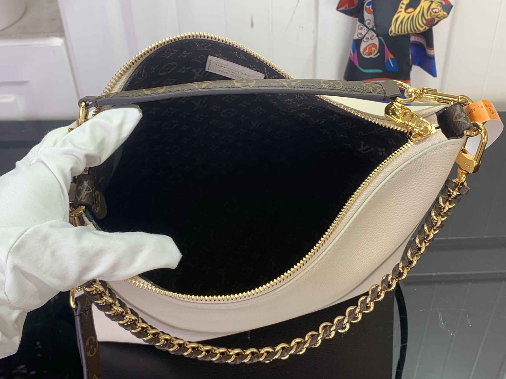 Louis Vuitton Basic Bag Canvas White M-l-s