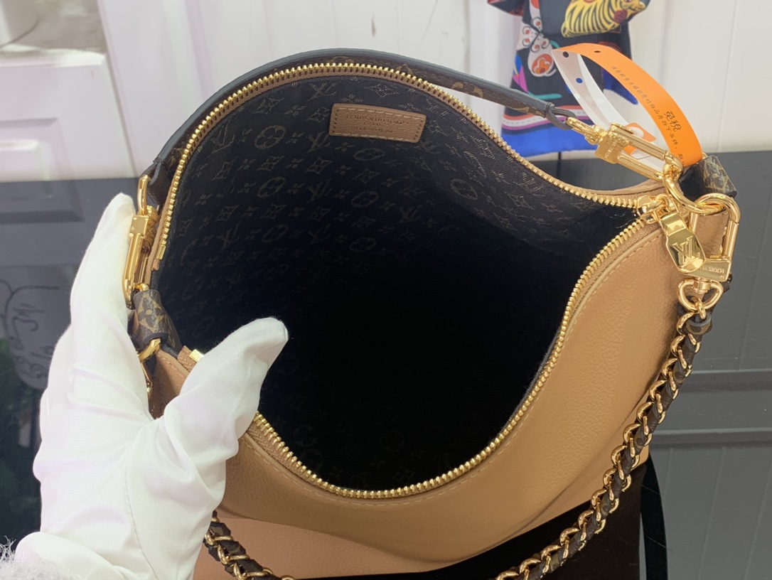 Louis Vuitton Basic Bag Canvas M-l-s