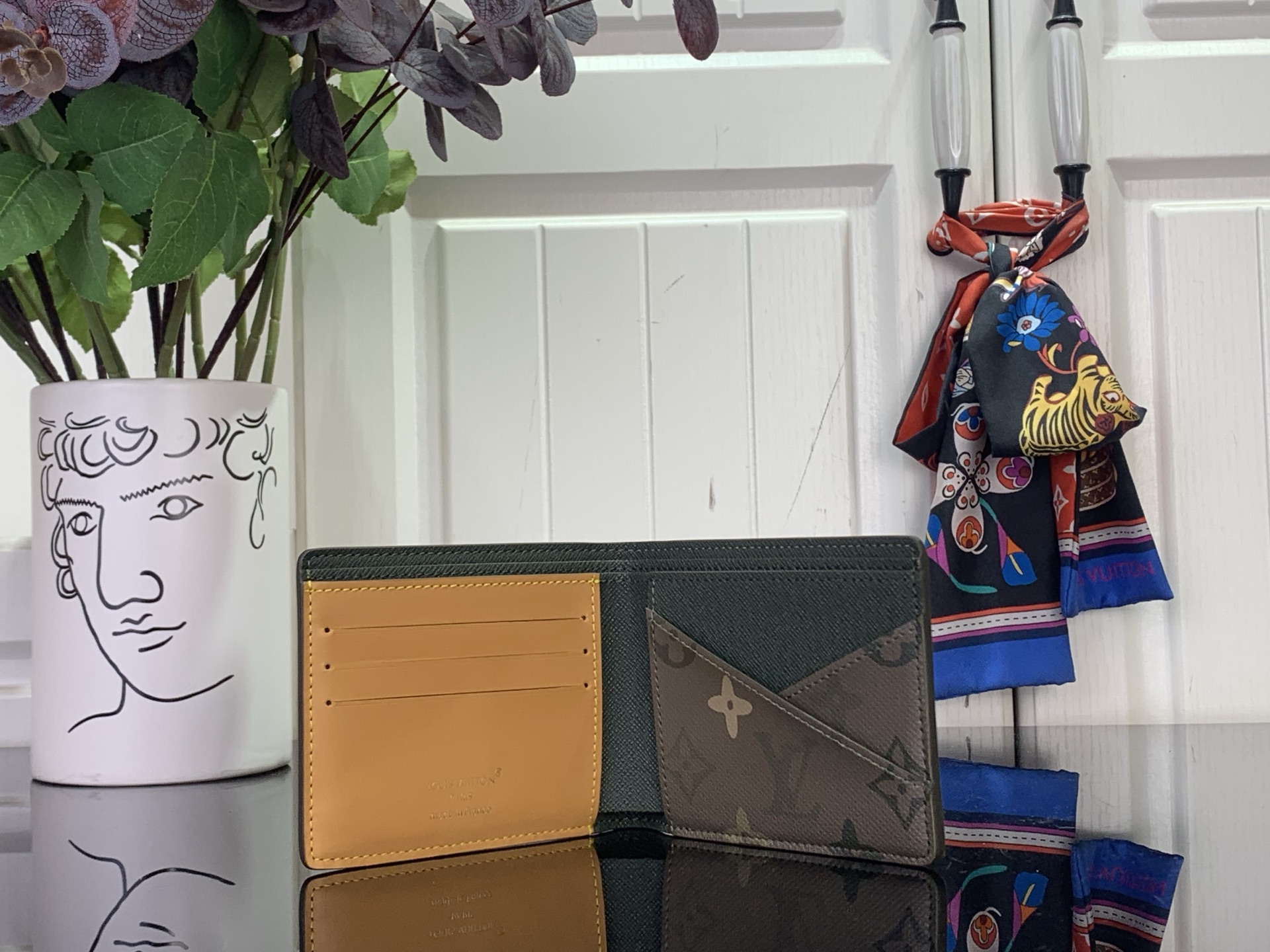 Louis Vuitton Basic Bag Canvas Green M-l-s