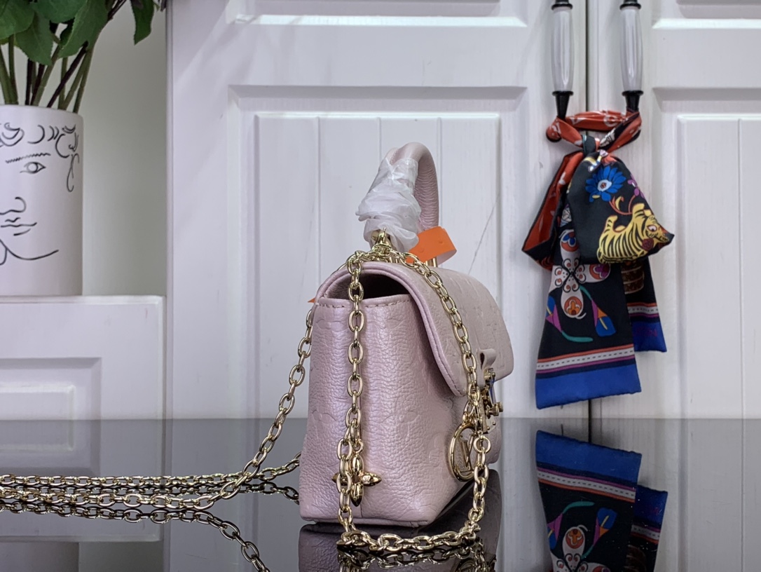 Louis Vuitton Basic Bag Pink M-l-s