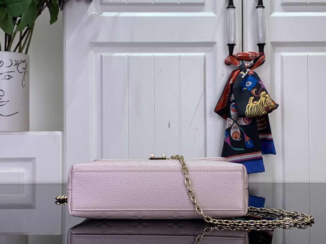 Louis Vuitton Basic Bag Pink M-l-s