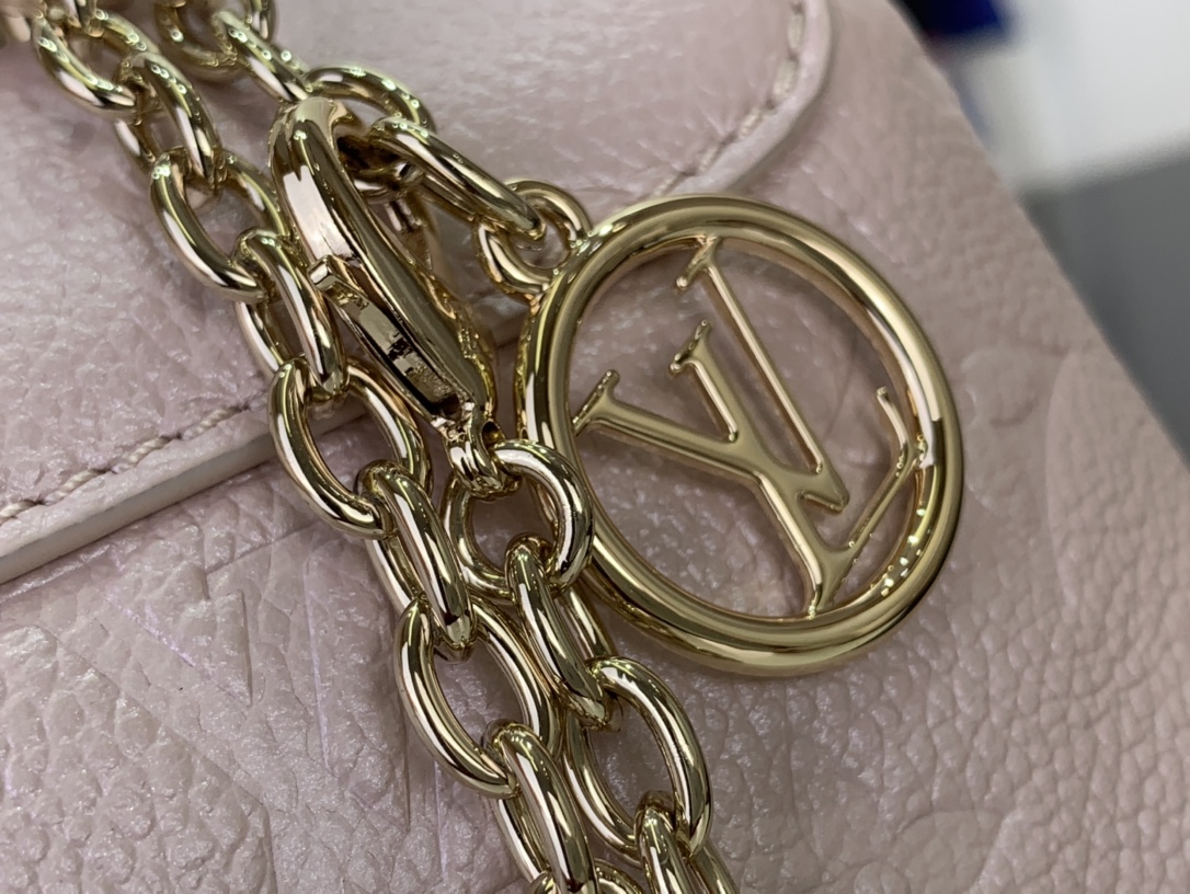 Louis Vuitton Basic Bag Pink M-l-s