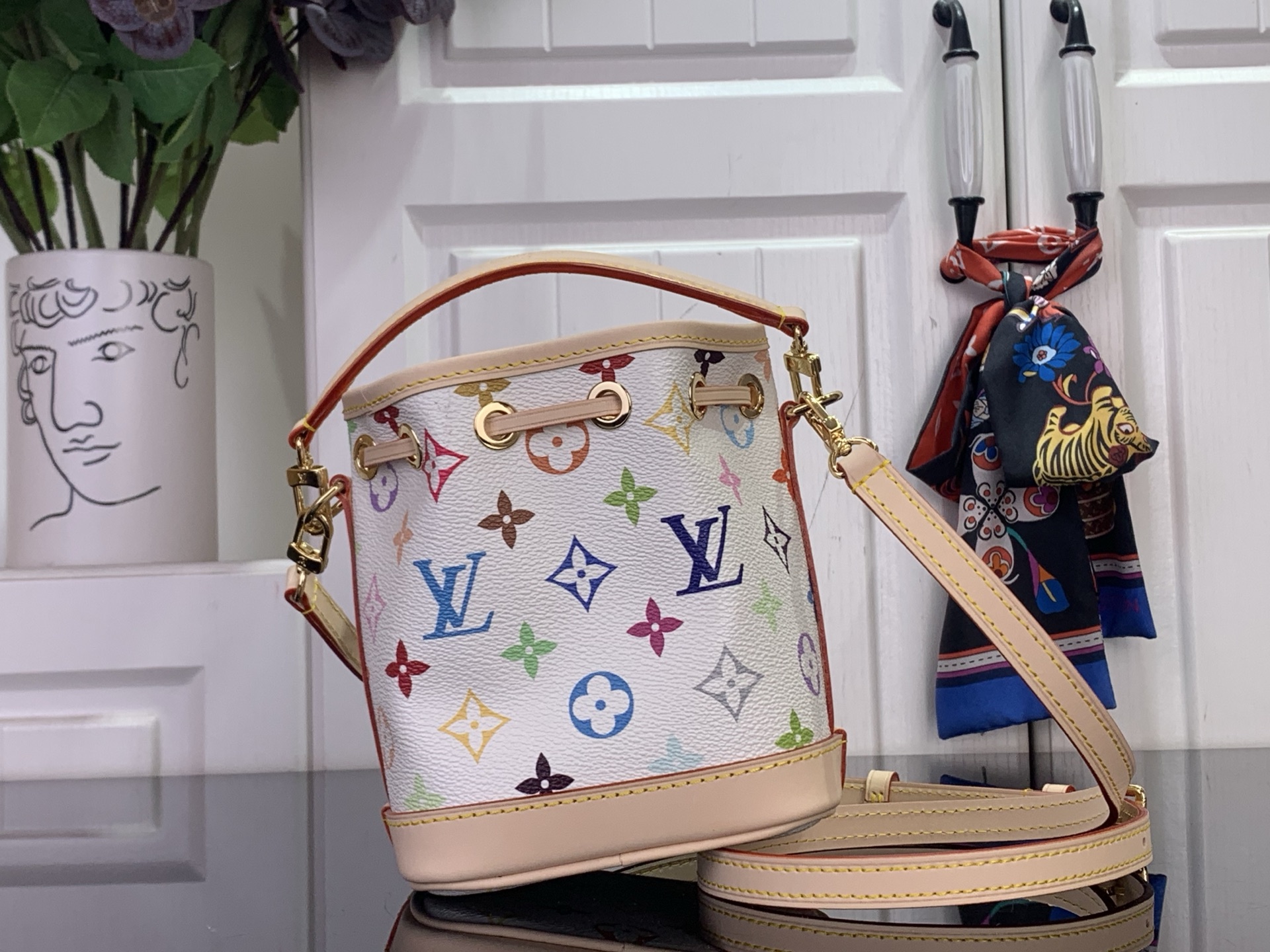 Louis Vuitton Basic Bag Cow Leather M