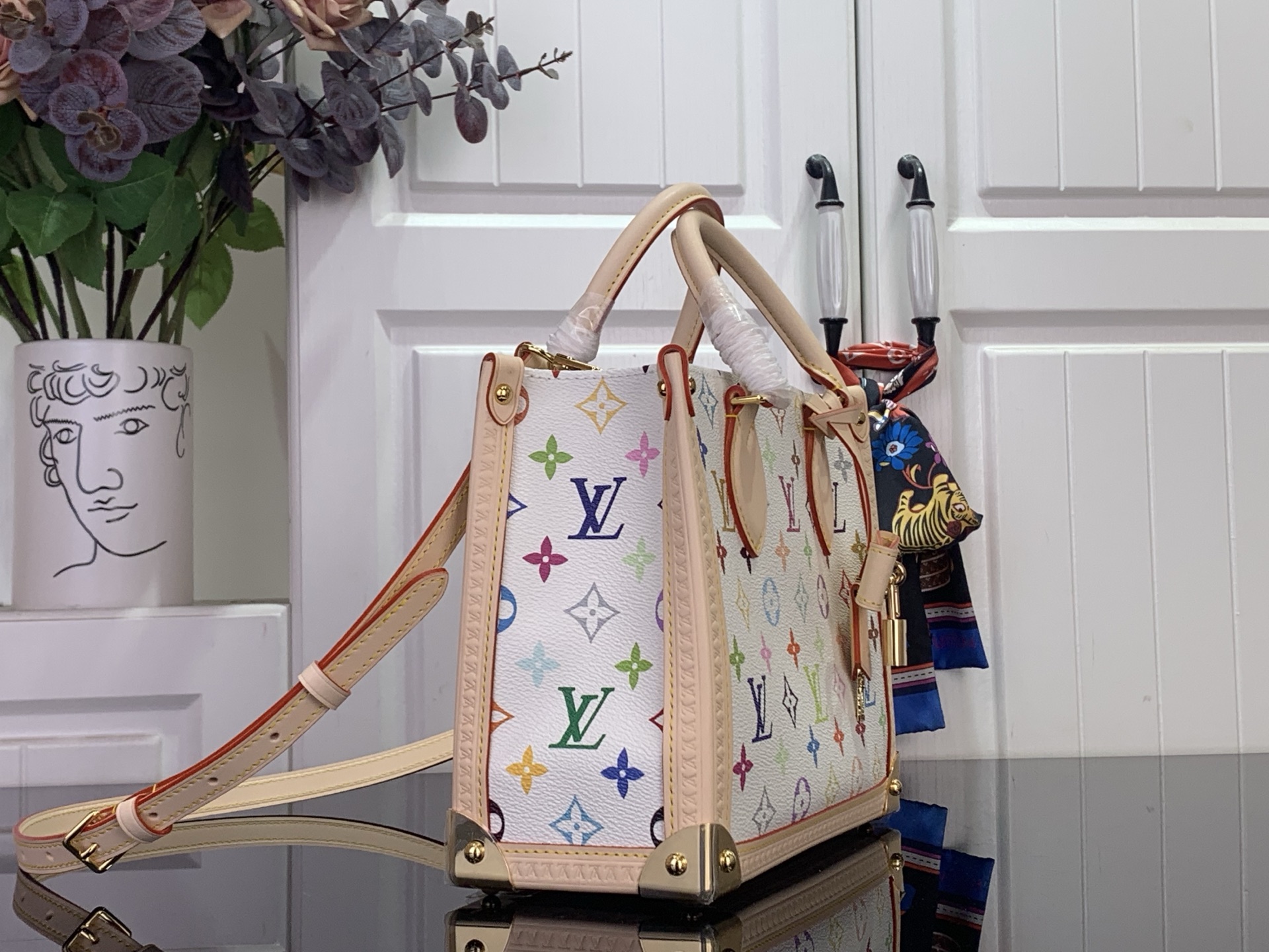Louis Vuitton Basic Bag Cow Leather M