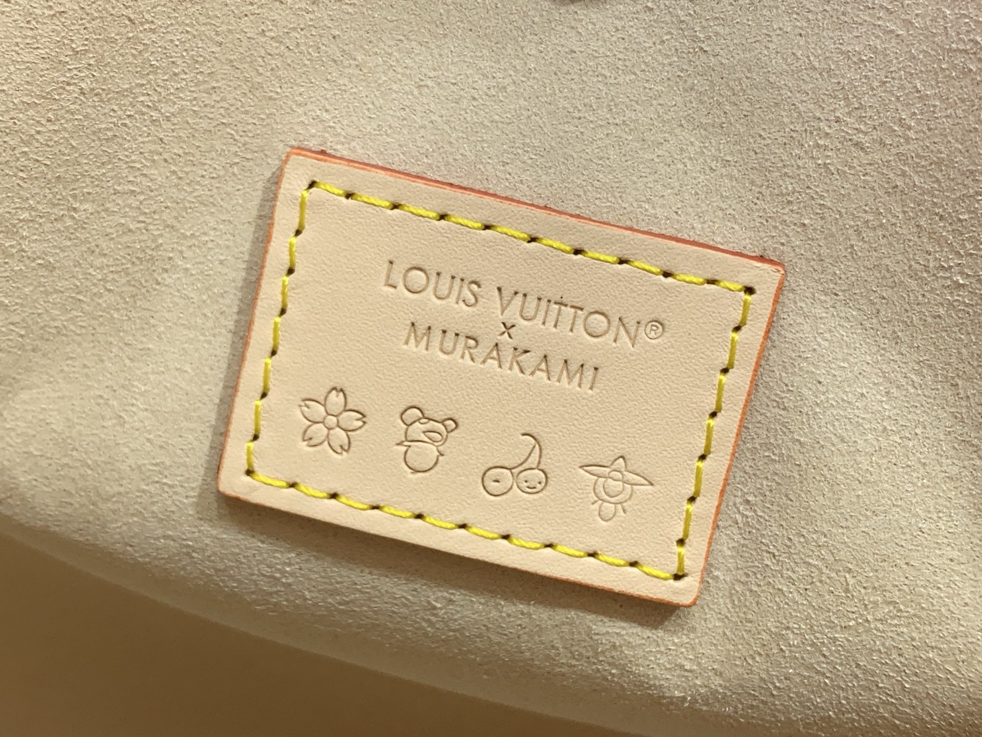 Louis Vuitton Basic Bag Cow Leather M