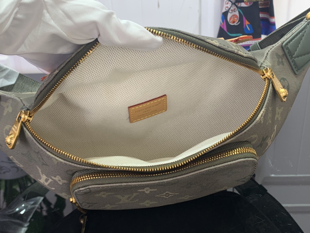 Louis Vuitton Basic Bag Canvas Green M-l-s