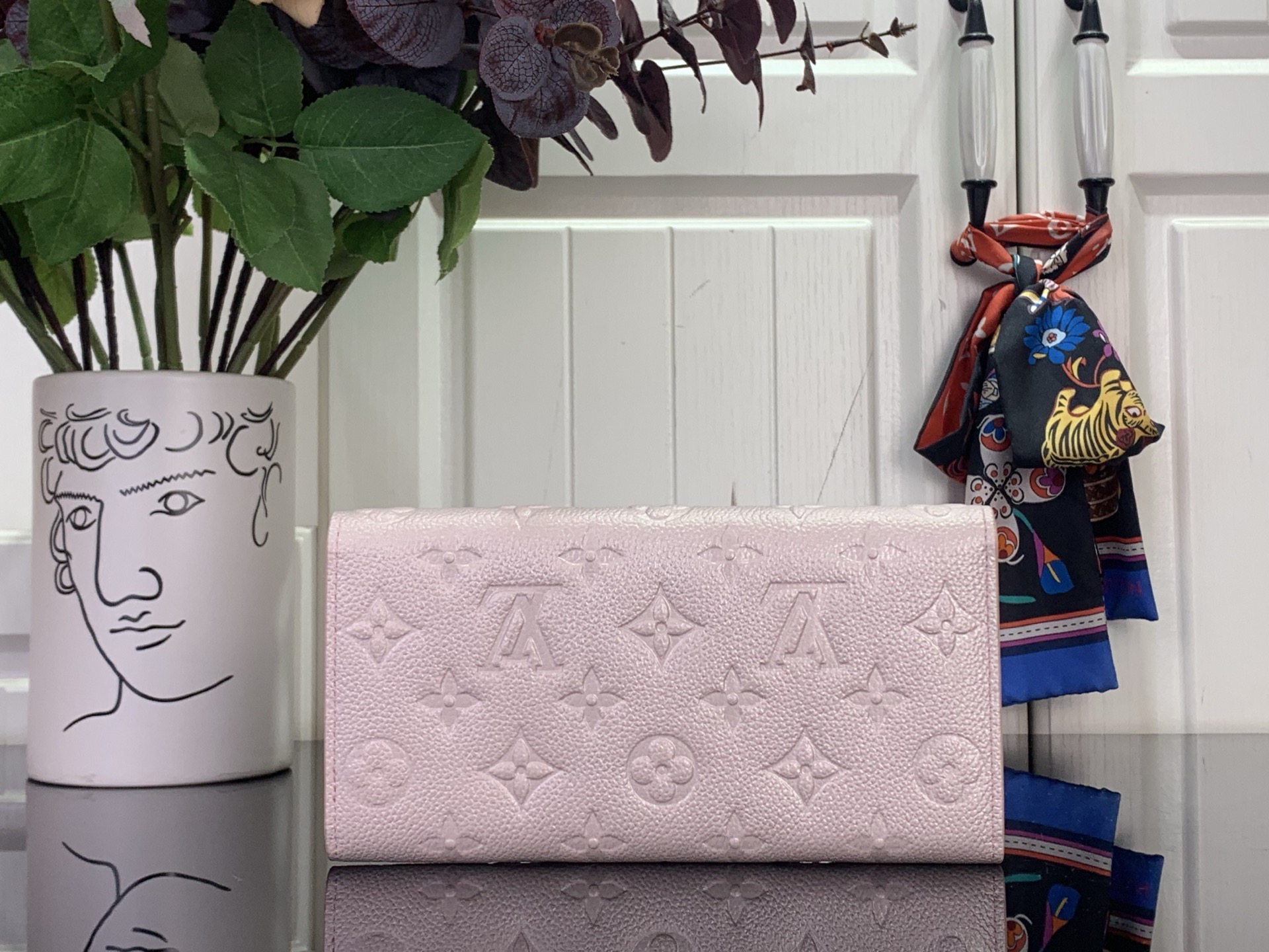 Louis Vuitton Basic Bag Gold M-l-s