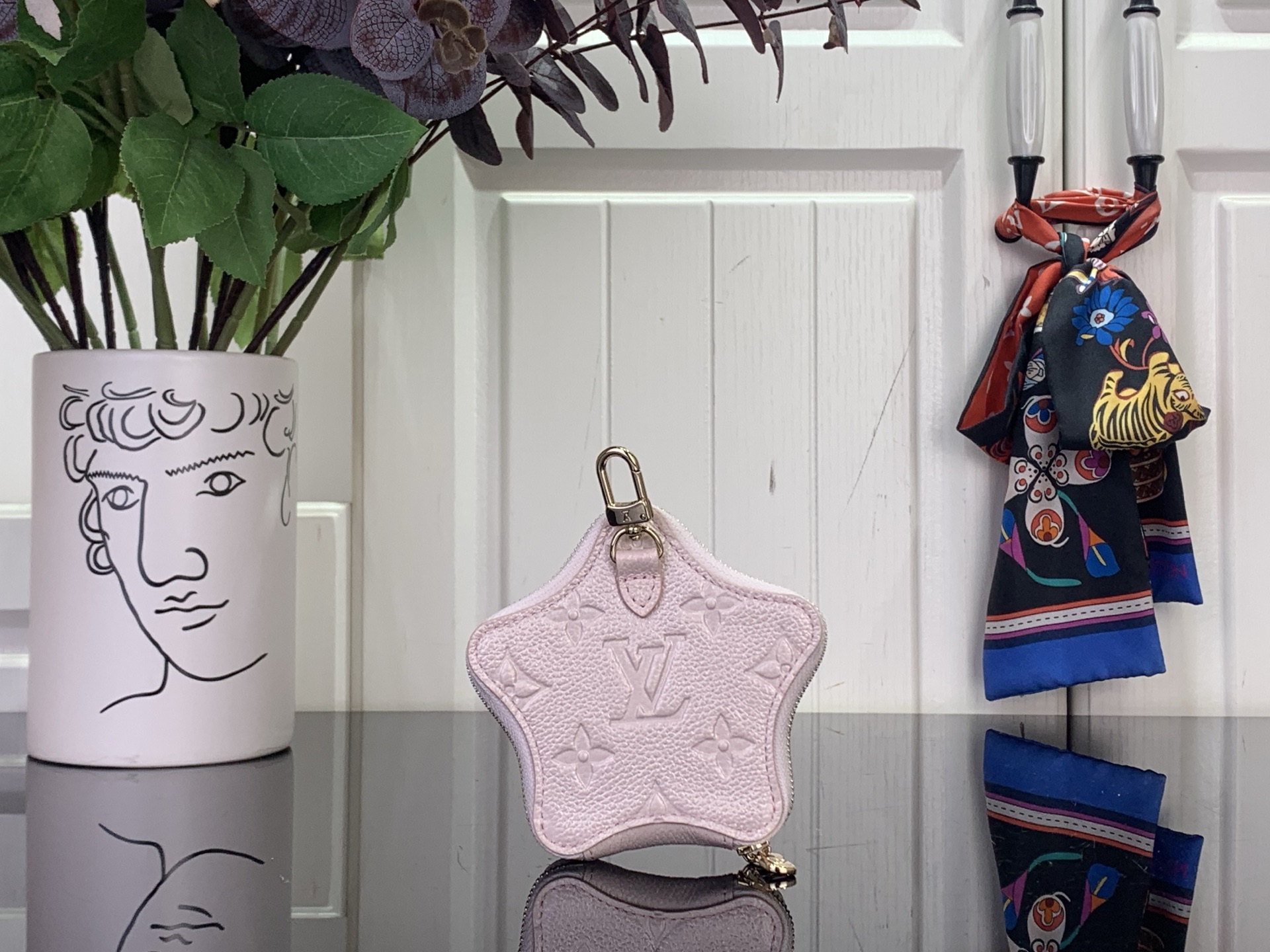 Louis Vuitton Basic Bag M-s