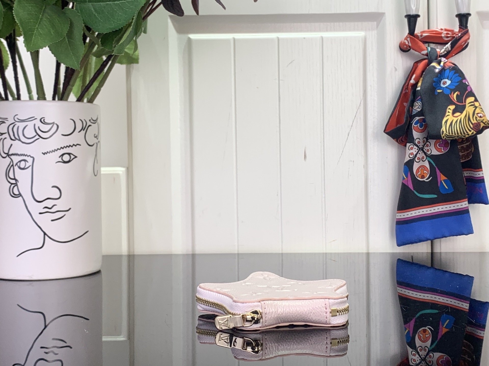 Louis Vuitton Basic Bag M-s