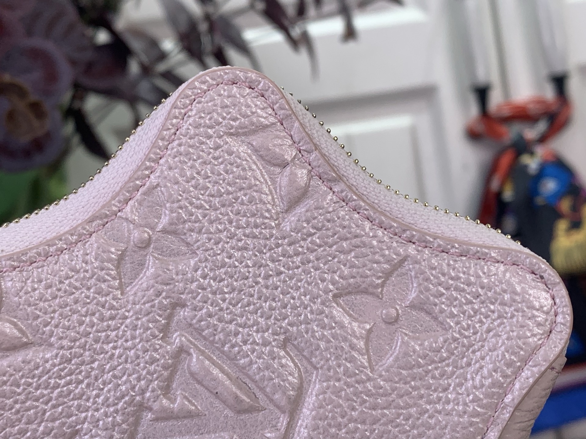 Louis Vuitton Basic Bag M-s