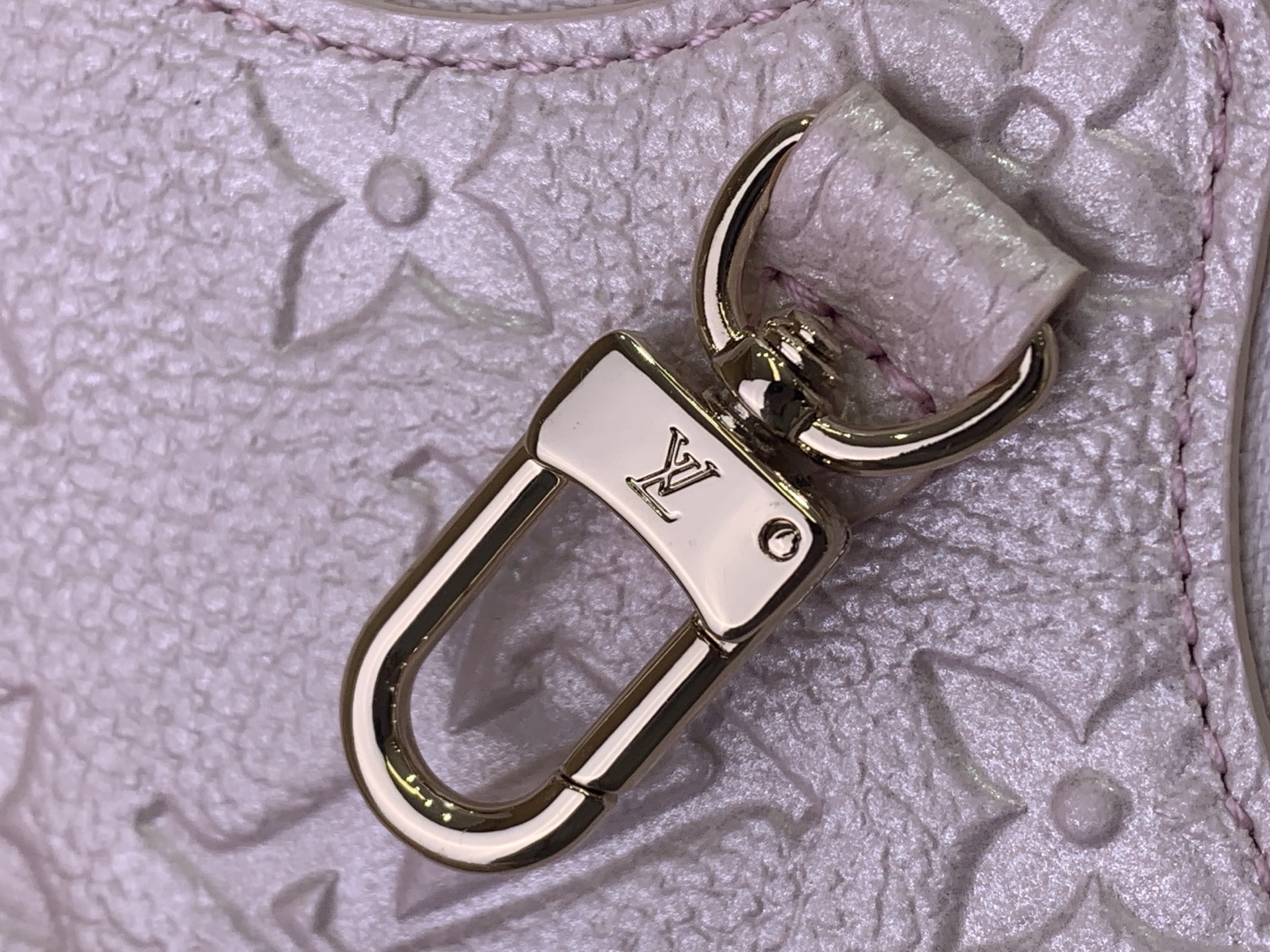 Louis Vuitton Basic Bag M-s