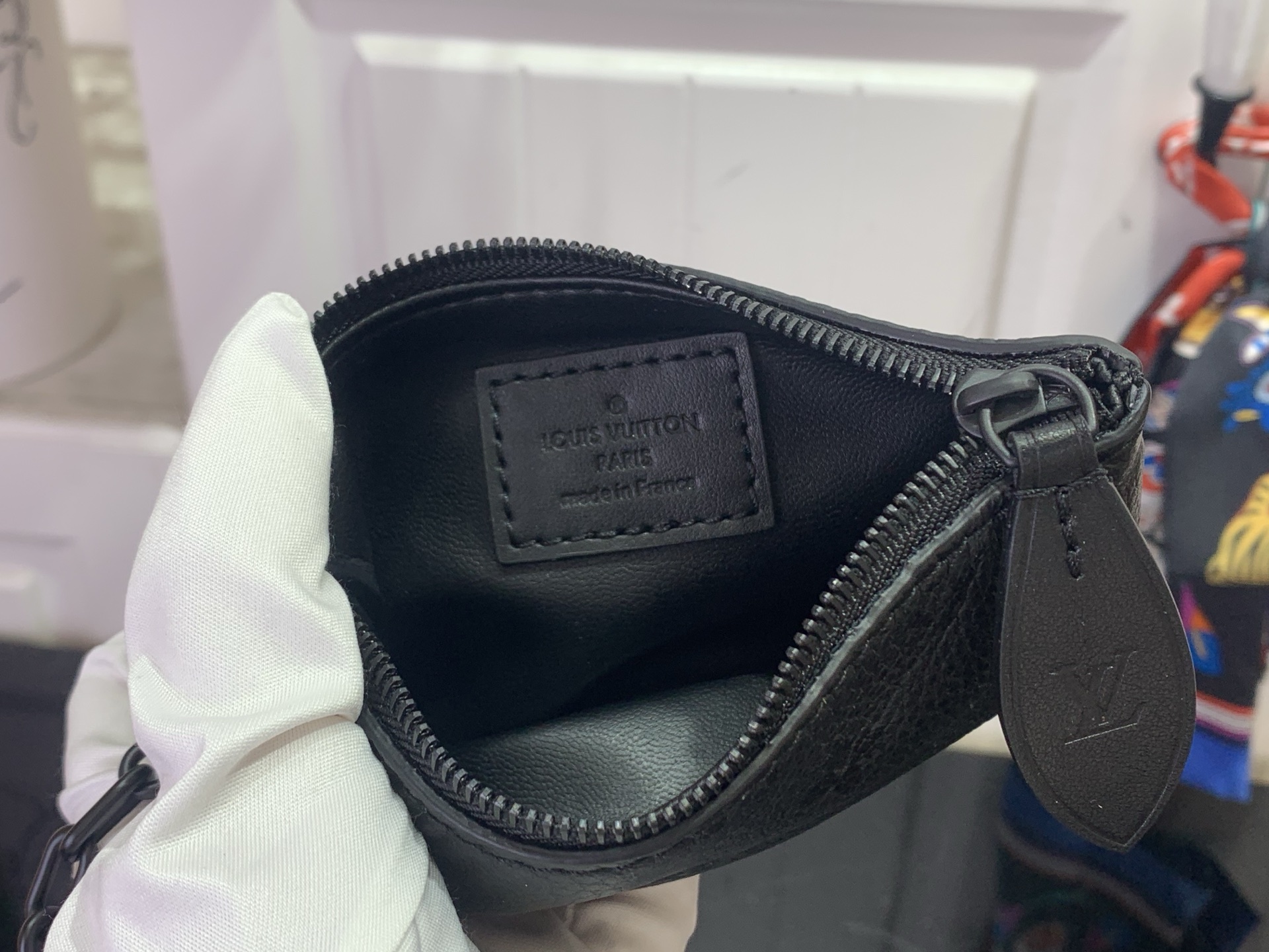 Louis Vuitton Basic Bag Cow Leather Black M-l-s