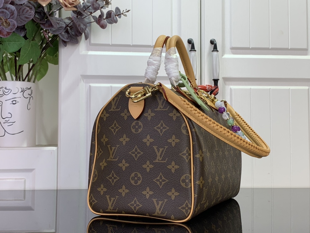 Louis Vuitton Basic Bag Canvas Green M-l-s