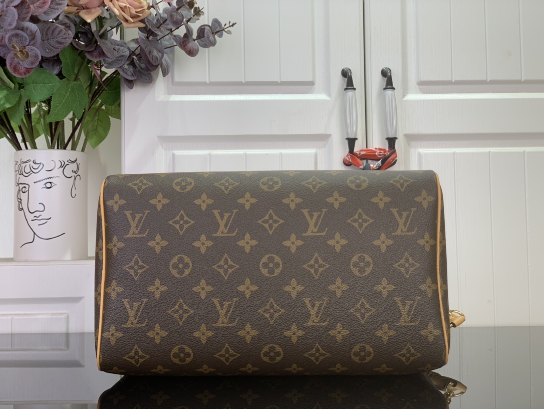 Louis Vuitton Basic Bag Canvas Green M-l-s