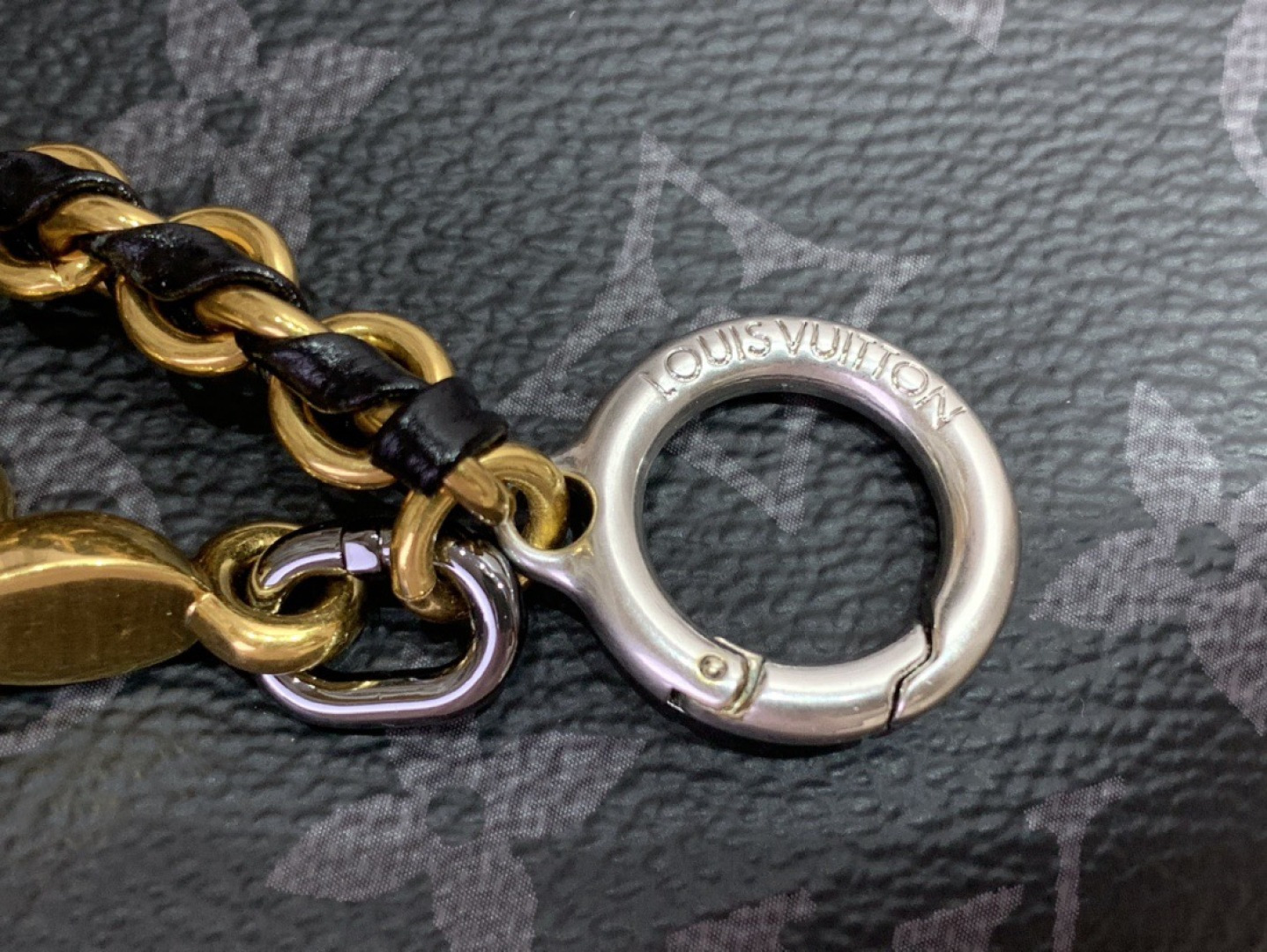 Louis Vuitton Basic Bag Canvas M-l-s