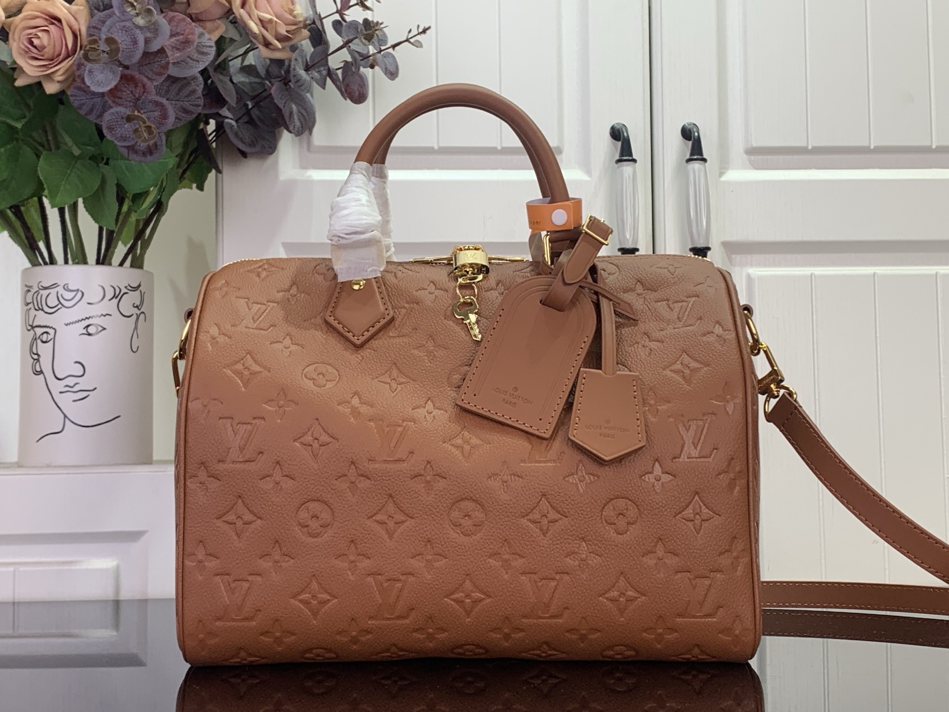 Louis Vuitton Basic Bag Cow Leather Black M-s