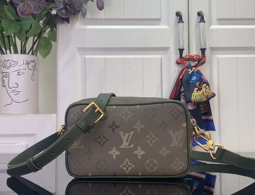 Basic Bag Canvas Green M-l