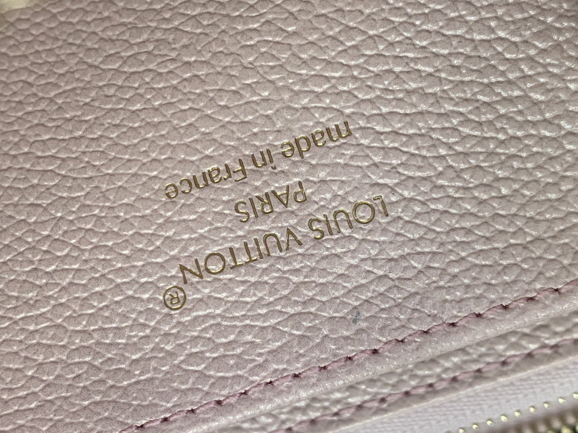 Louis Vuitton Basic Bag M-s