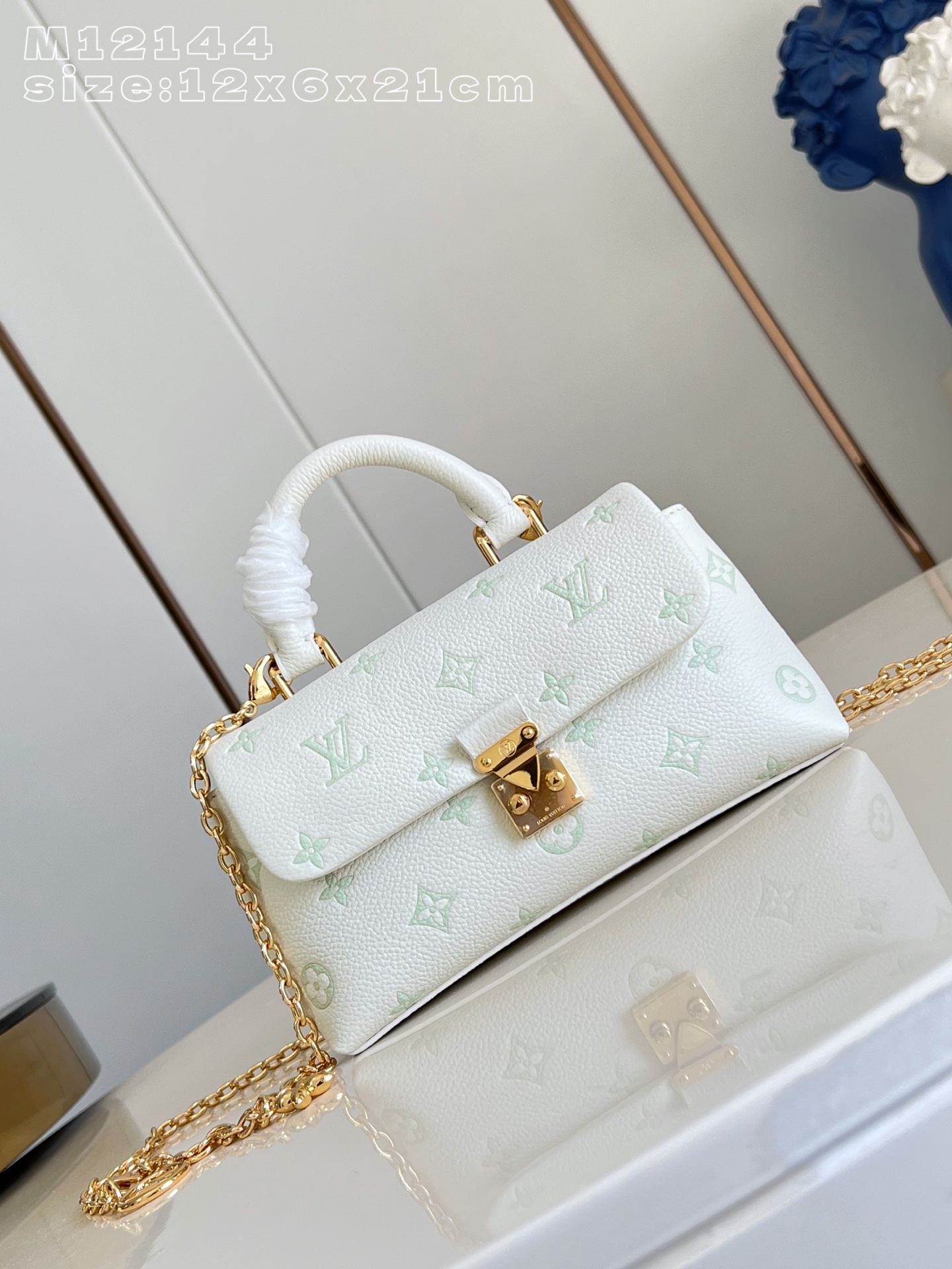 Louis Vuitton Basic Bag M-l-s