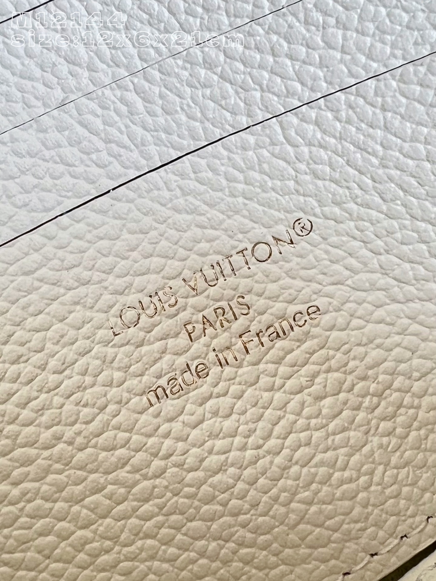 Louis Vuitton Basic Bag M-l-s