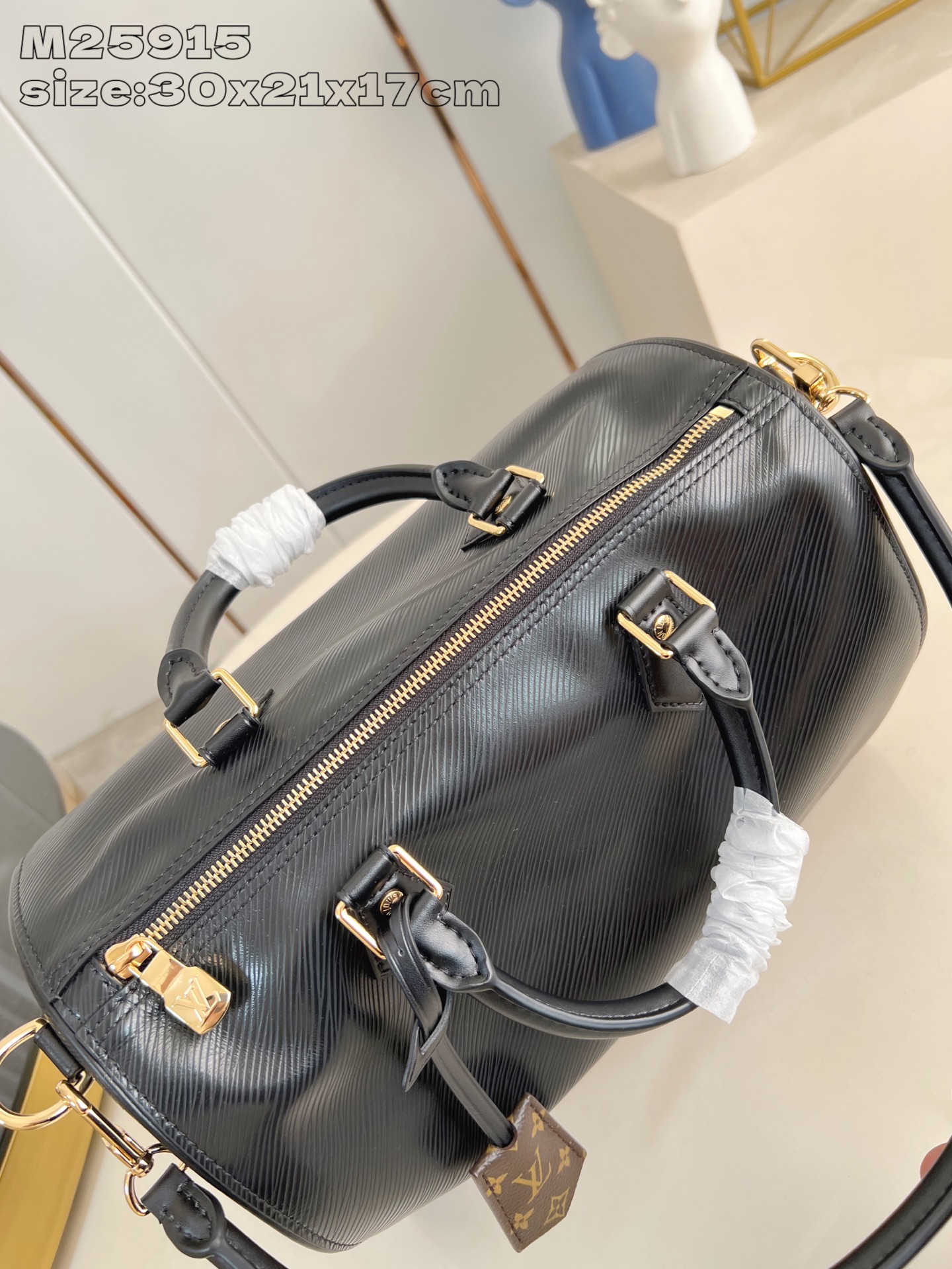 Louis Vuitton Basic Bag Canvas Gold M-s