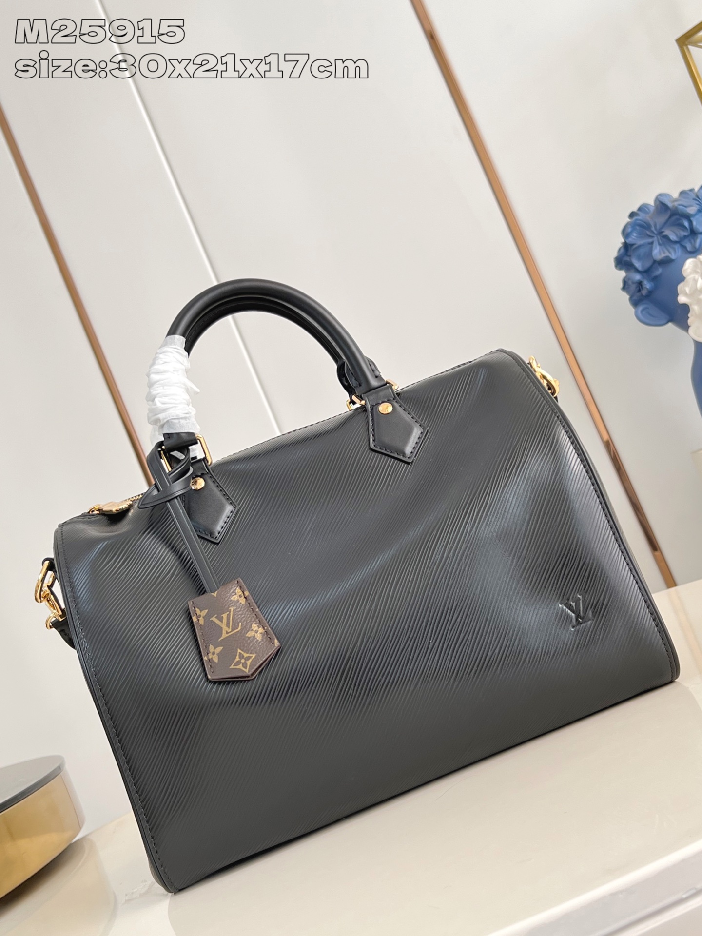 Louis Vuitton Basic Bag Canvas Gold M-s