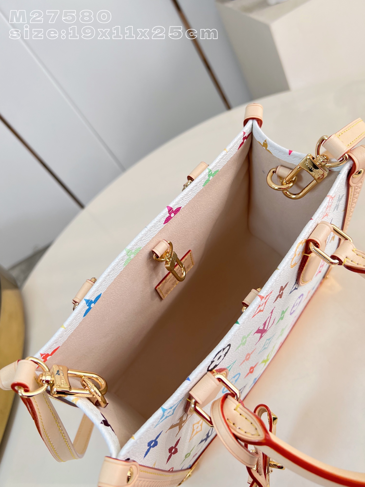 Louis Vuitton Basic Bag Cow Leather M