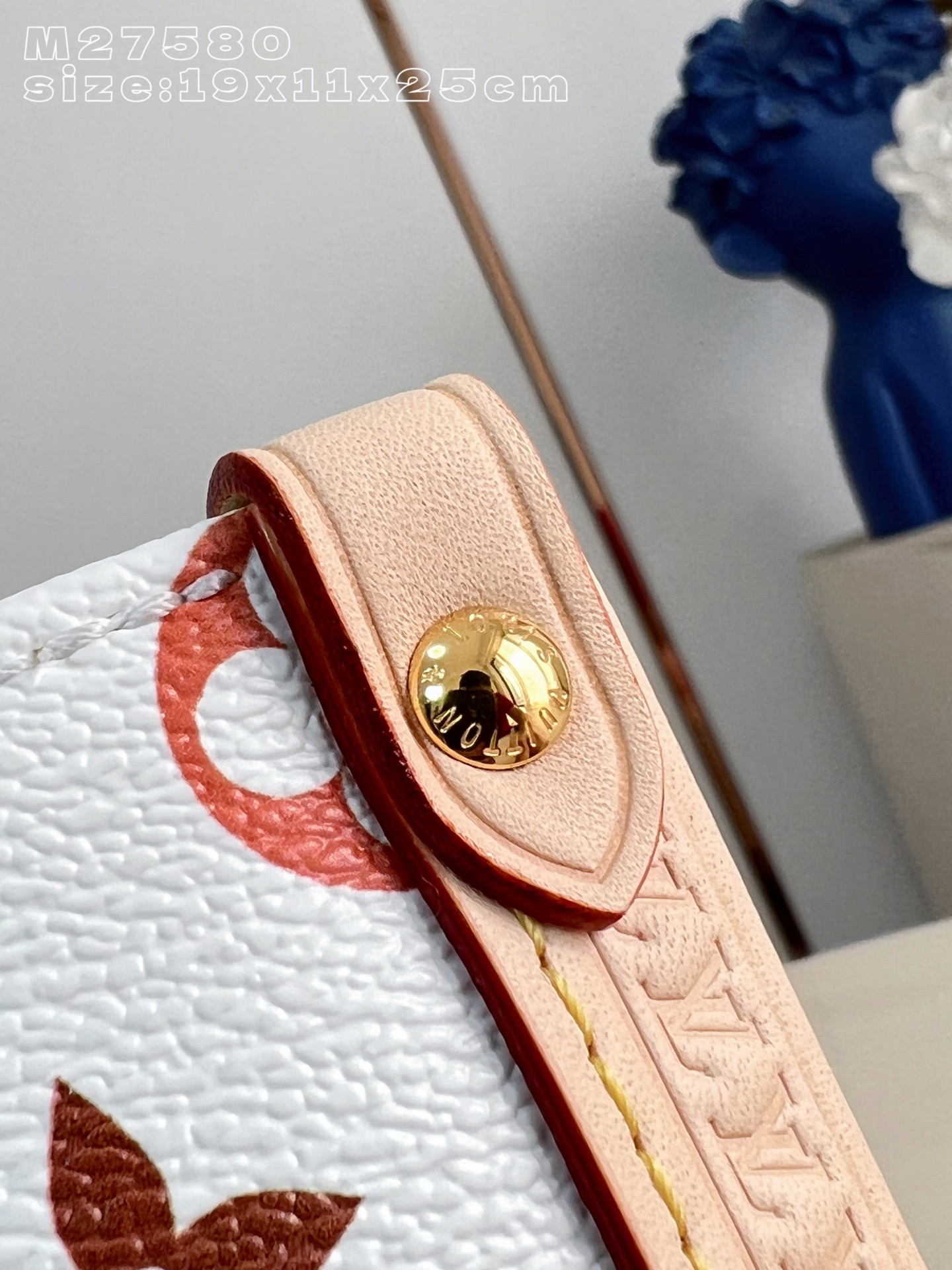 Louis Vuitton Basic Bag Cow Leather M