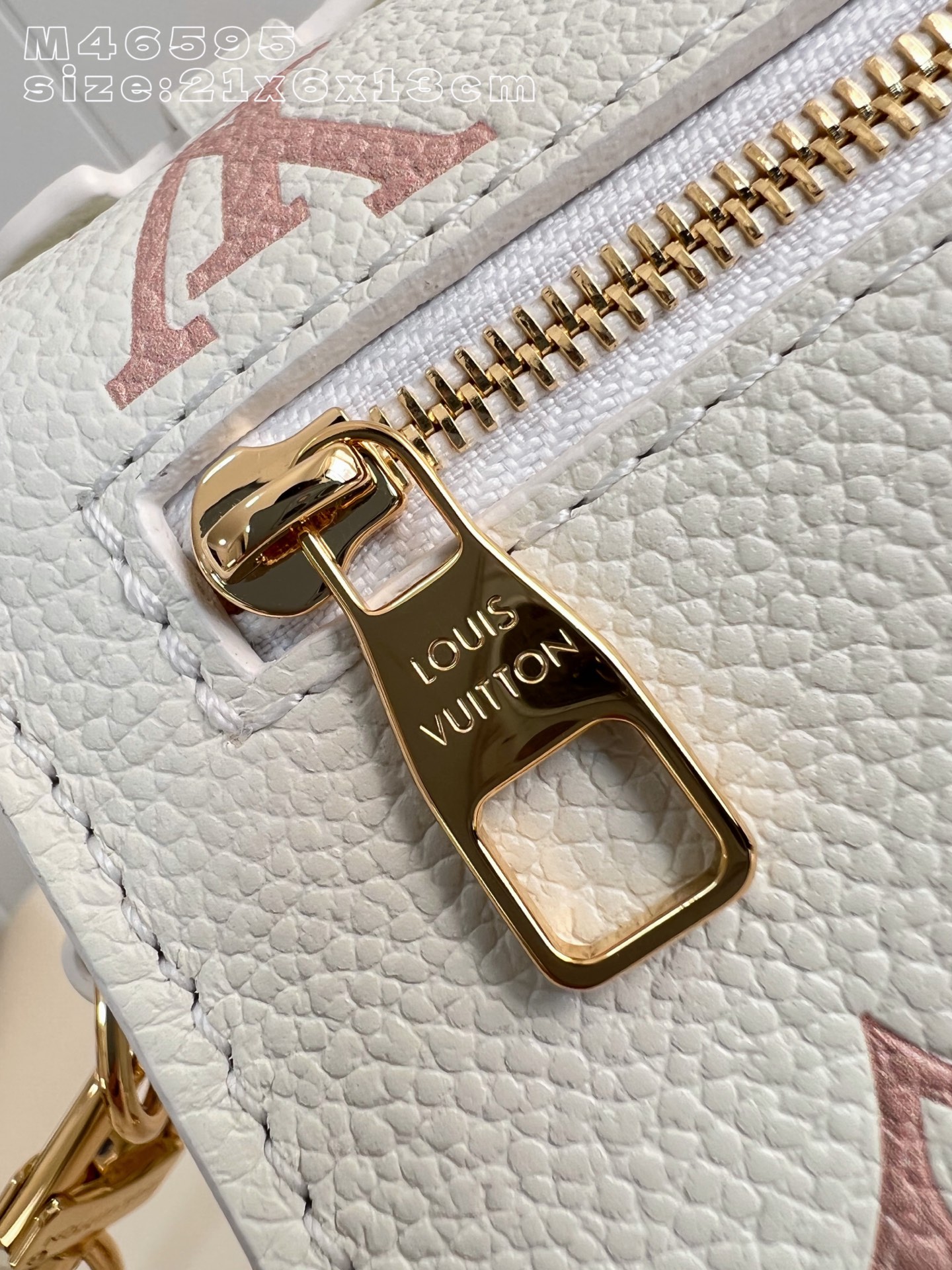 Louis Vuitton Basic Bag M-l-s